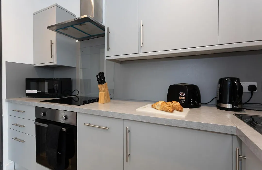 Pillo Rooms Serviced Apartments - Manchester Arena-1
